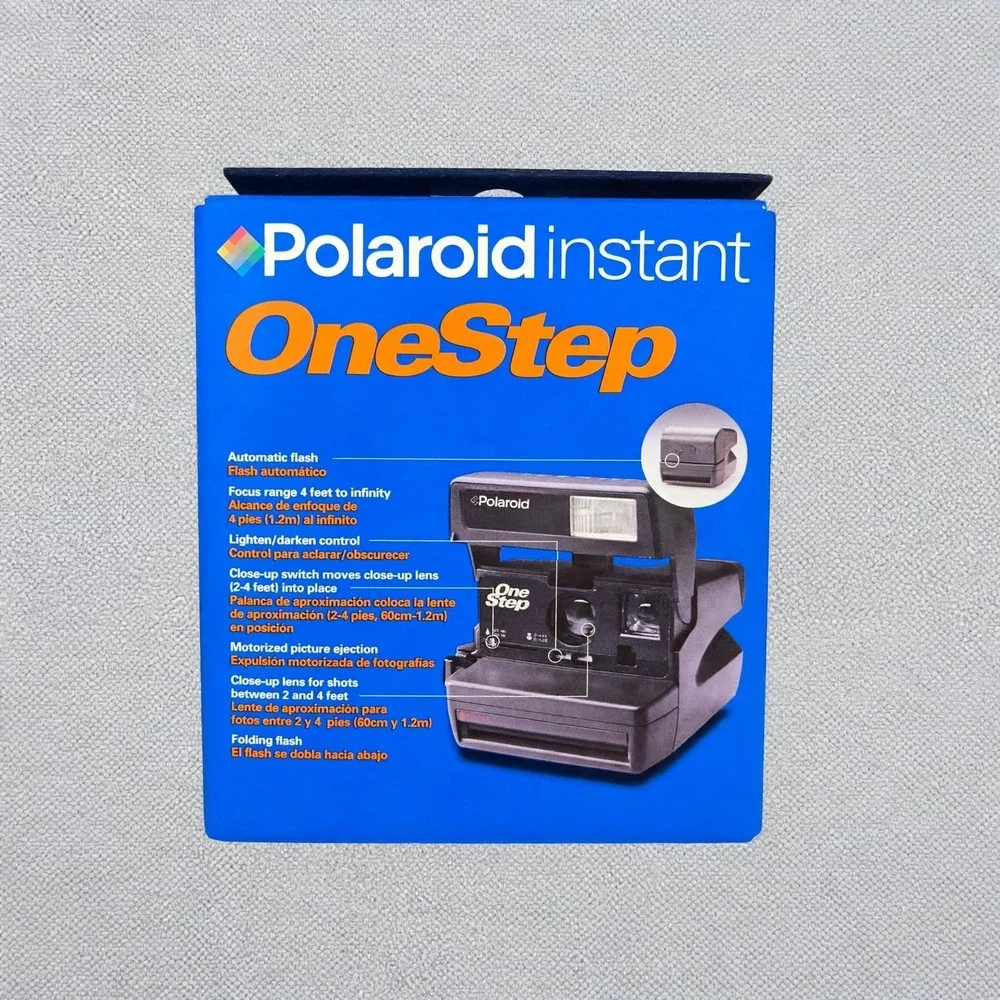 Polaroid OneStep 600 Instant Film Camera New in Box Sealed Close Up Lens Flash